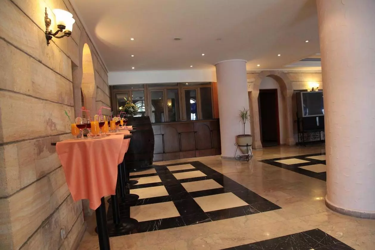 158789TASSARAY_SHABAVIZPARVAZ (6).jpg